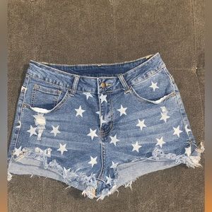 Stars Shorts Size Medium